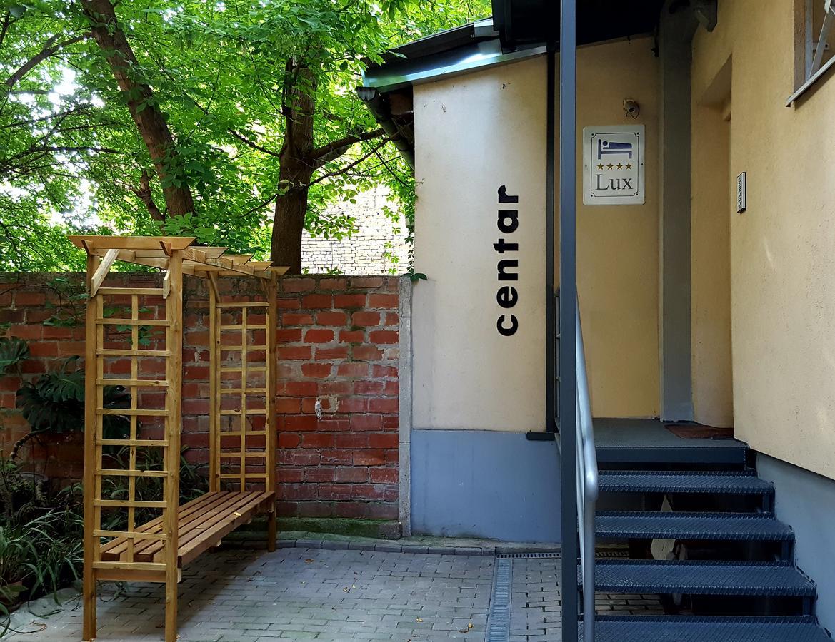 Centar Lux Vrsac Apartment Luaran gambar